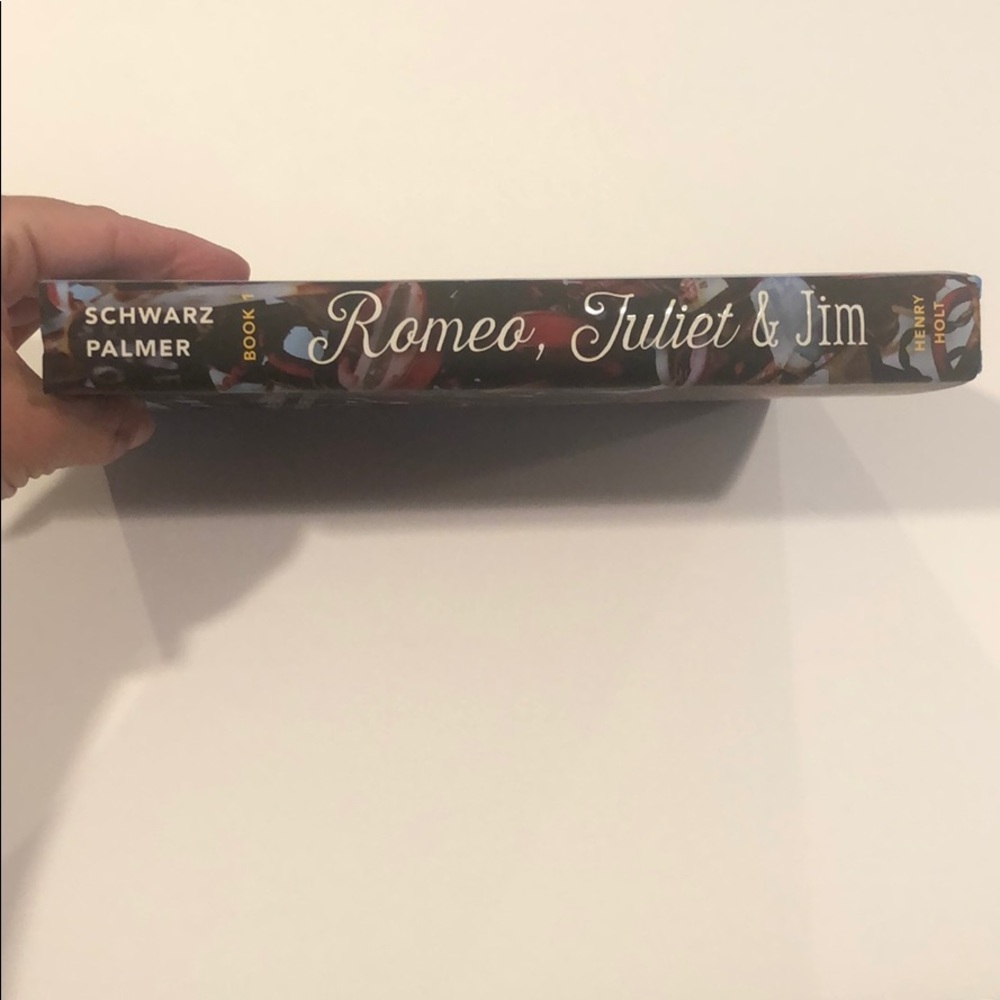 5/$25 Romeo,Juliet & Jim Book - Picture 3 of 5